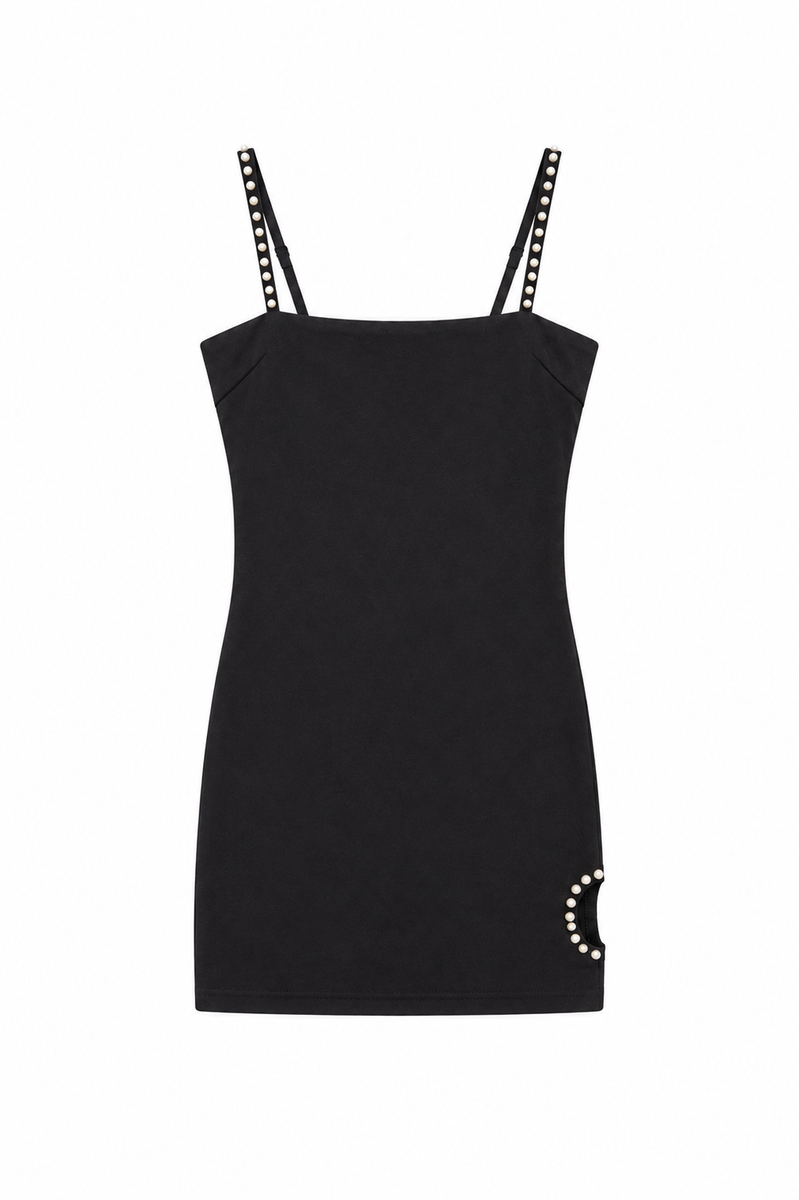 Vestido de malla plateado con perlas y tachuelas