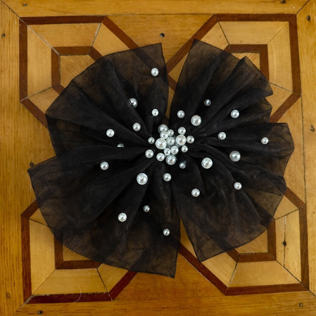 Black Tulle Clip
