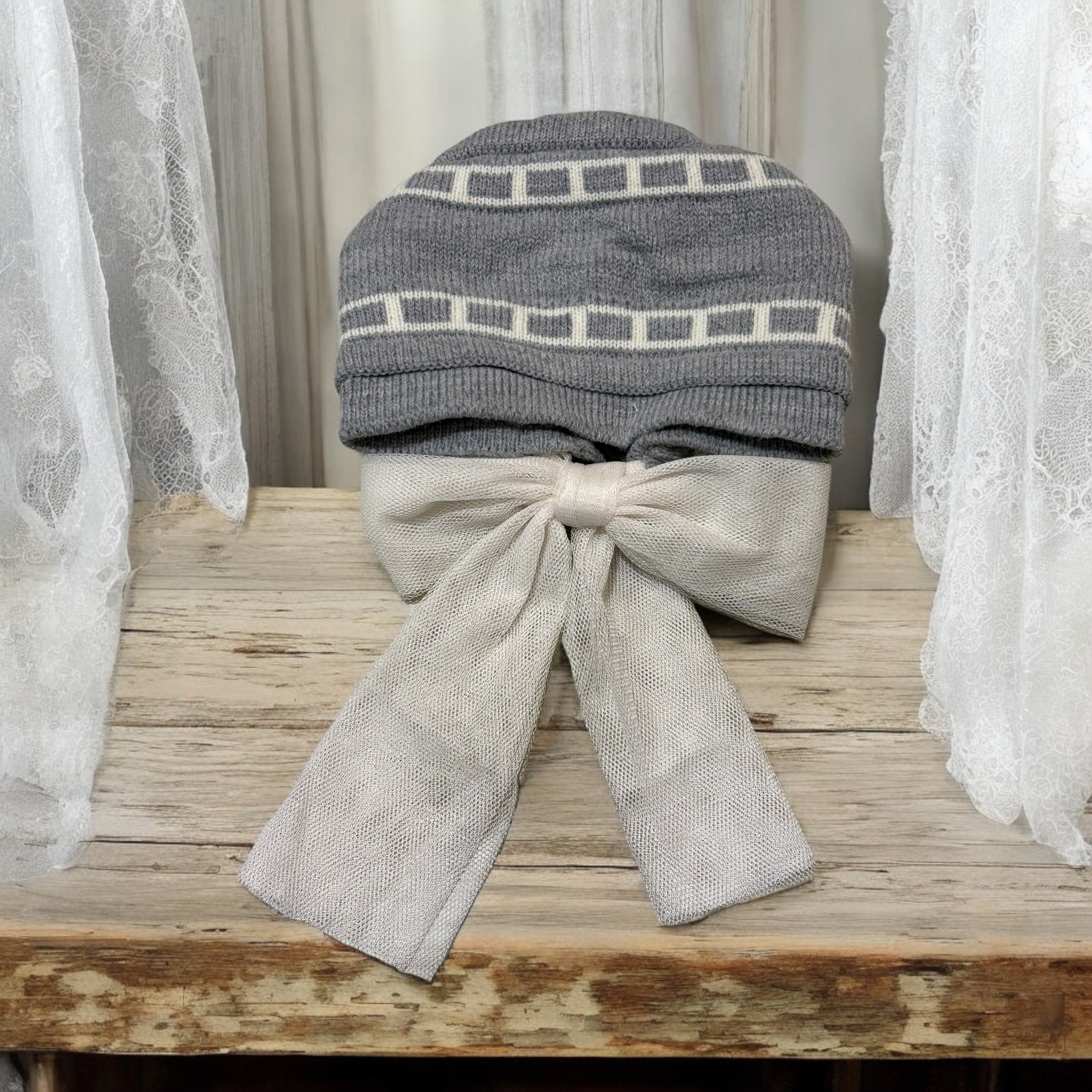 Gray Knit Bonnet