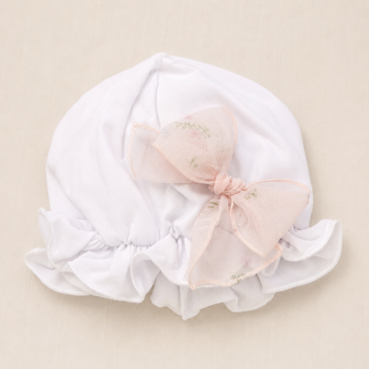 Gorro rosa y floral