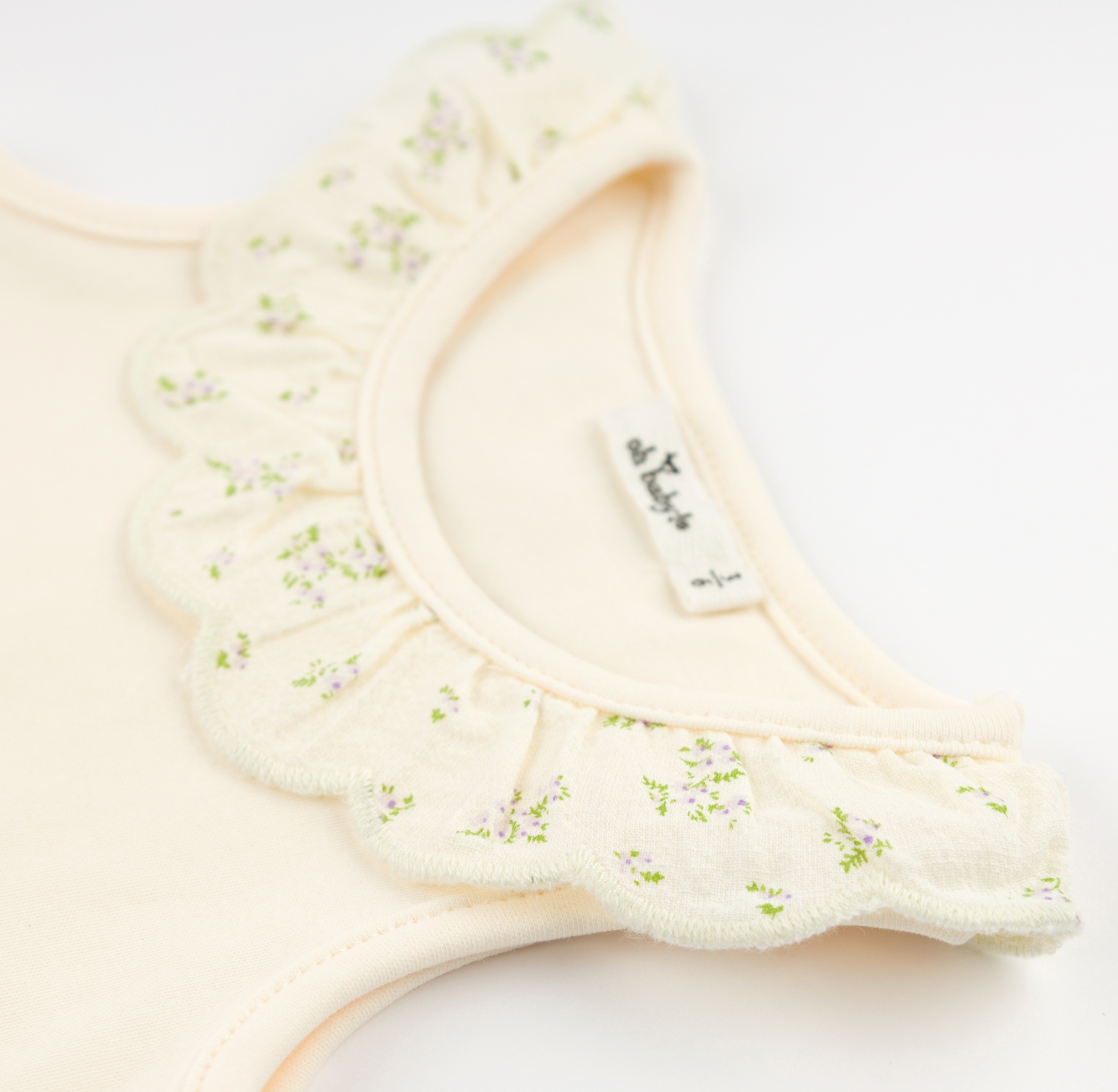 Petite Bouquet Bella Collar Tank