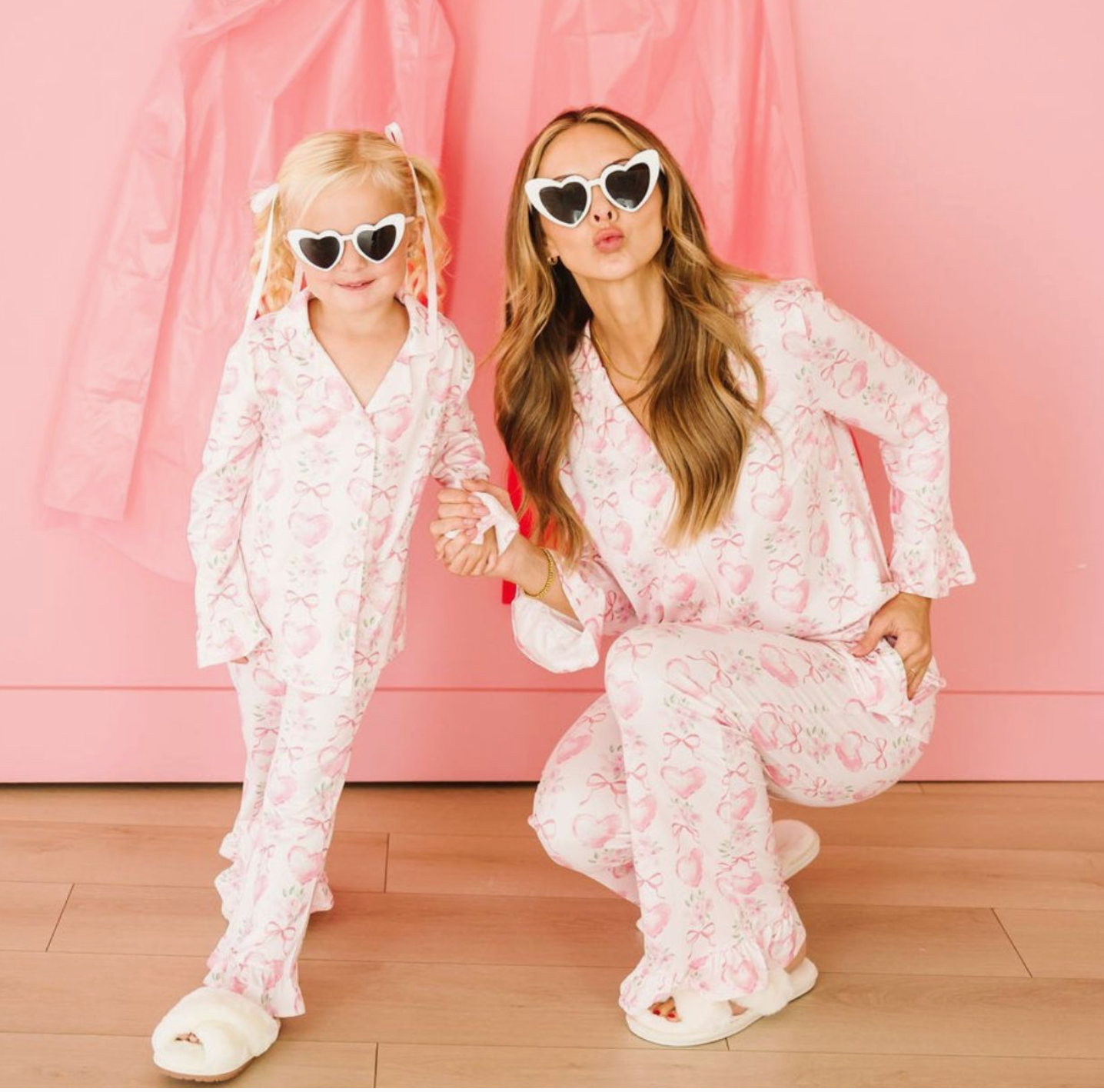 Heart Floral Trellis Valentine Lounge Set