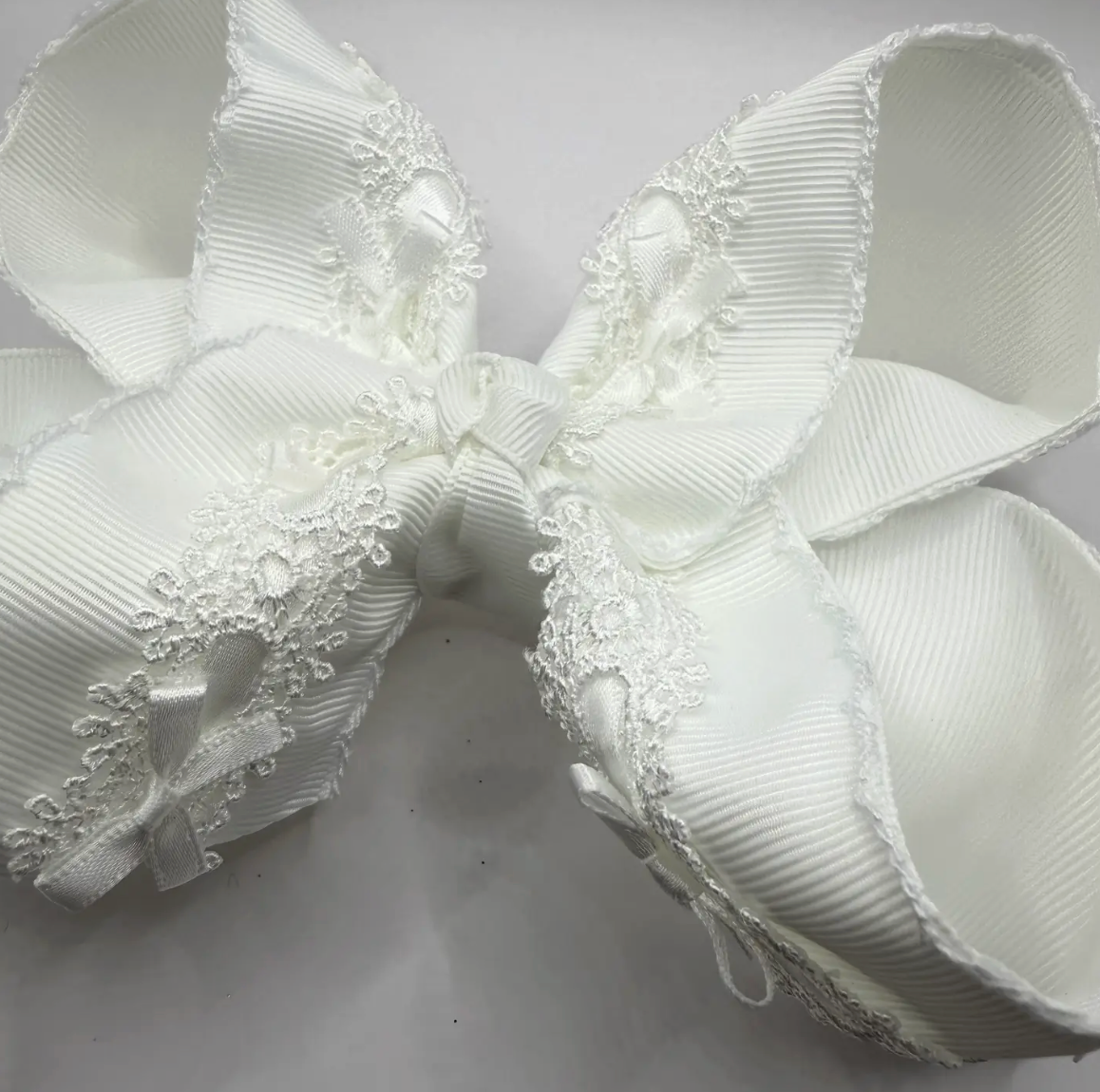 White Bow Moonstitch Clip
