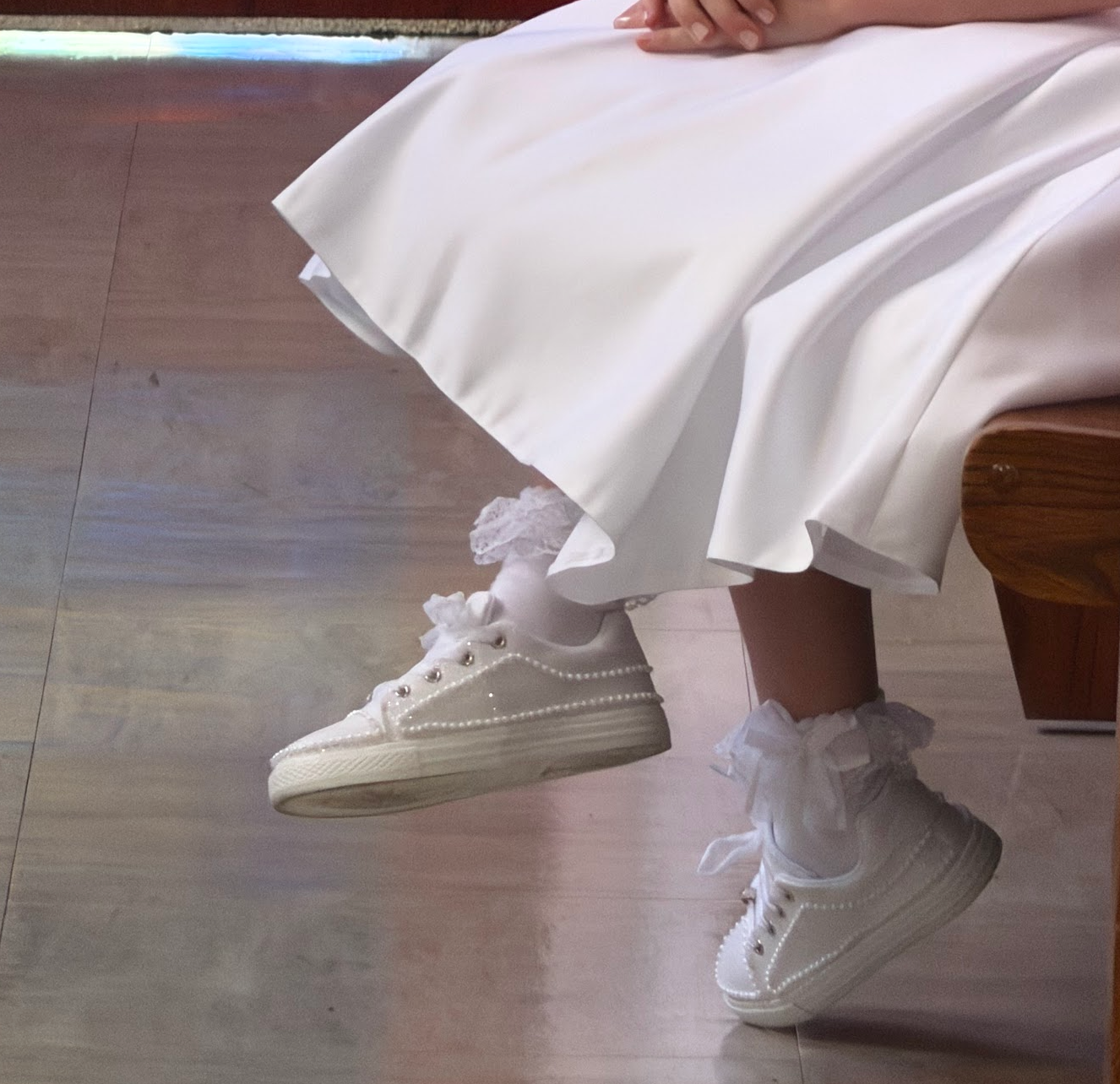 Sandy Sneaker