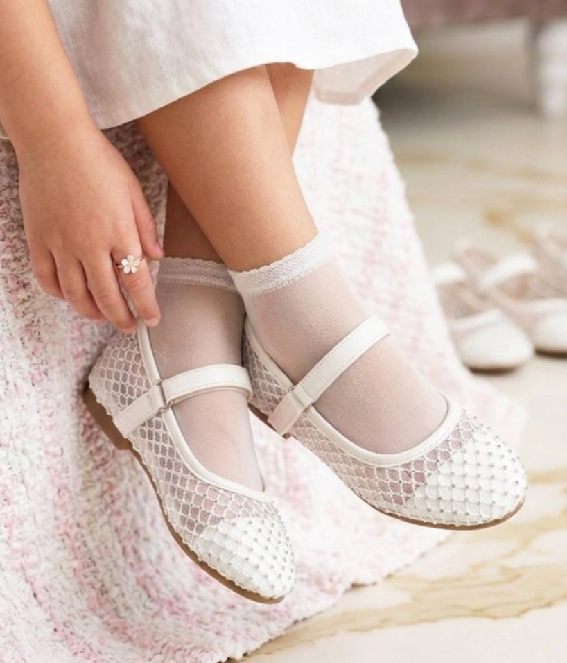 Freya Ivory Mesh Flat