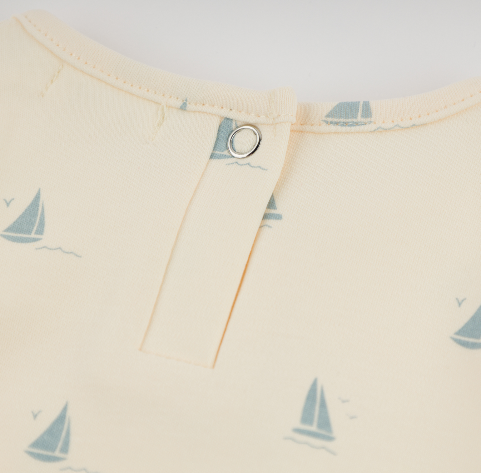 Mini Sailboats Bubble