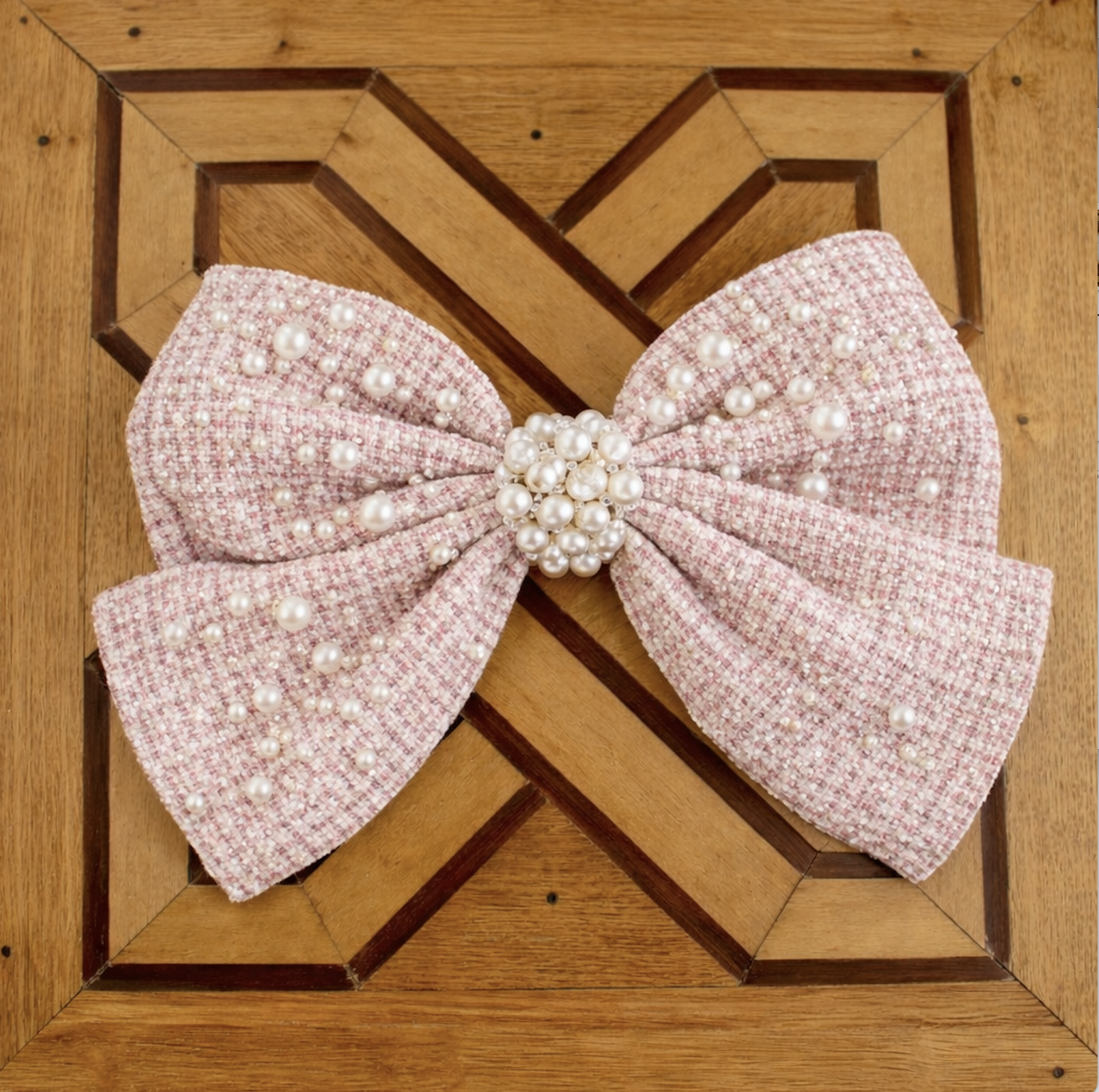 Fabric Pink Tweed Clip