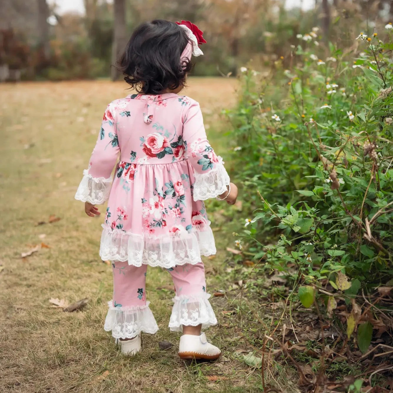 Mauve Garden Swing Set
