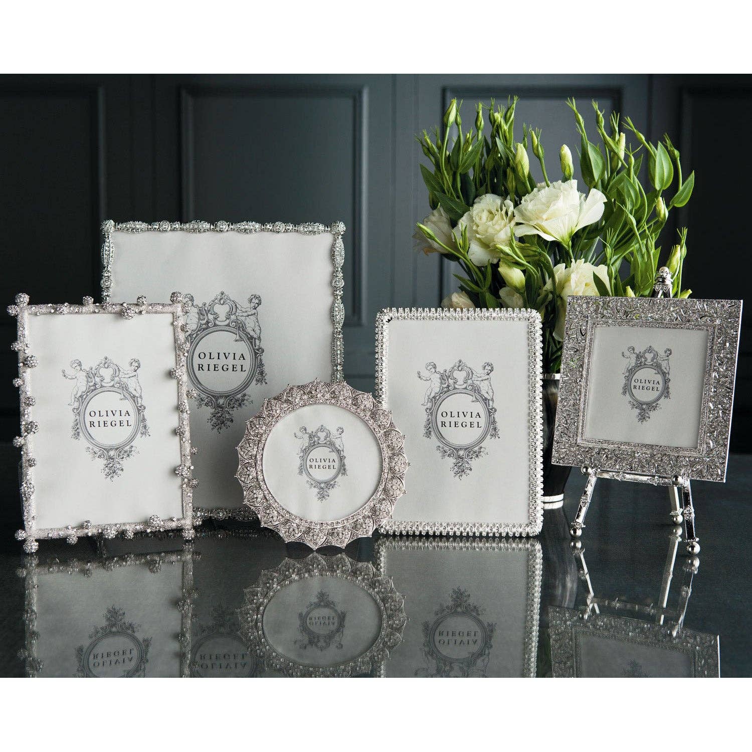 Windsor Silver Frame on Easel