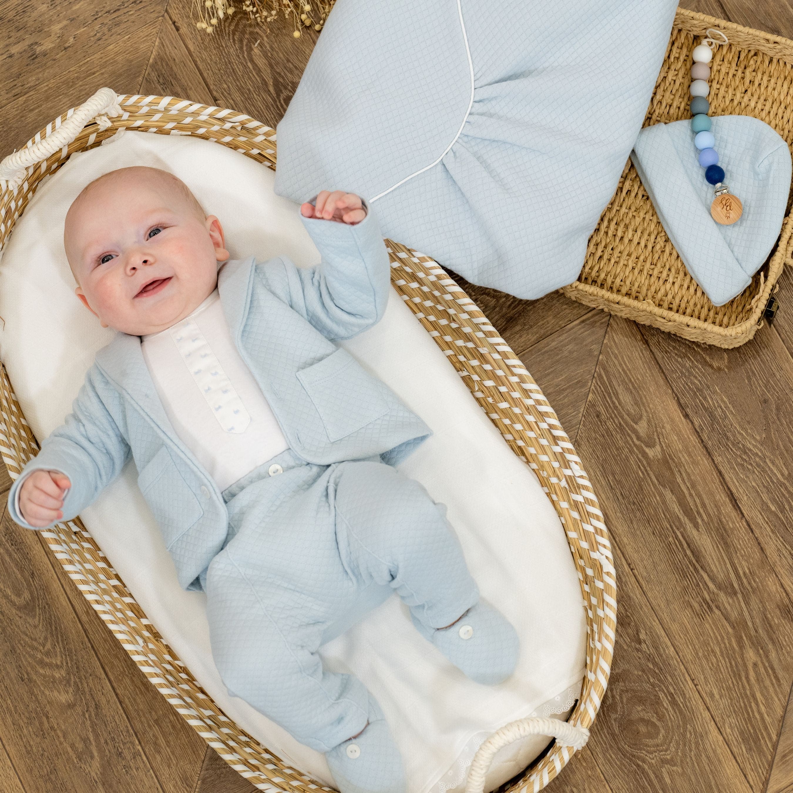 Leo Baby Blue Quilted Set