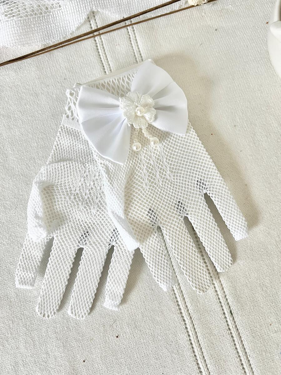 White Netted Gloves with Satin Bow