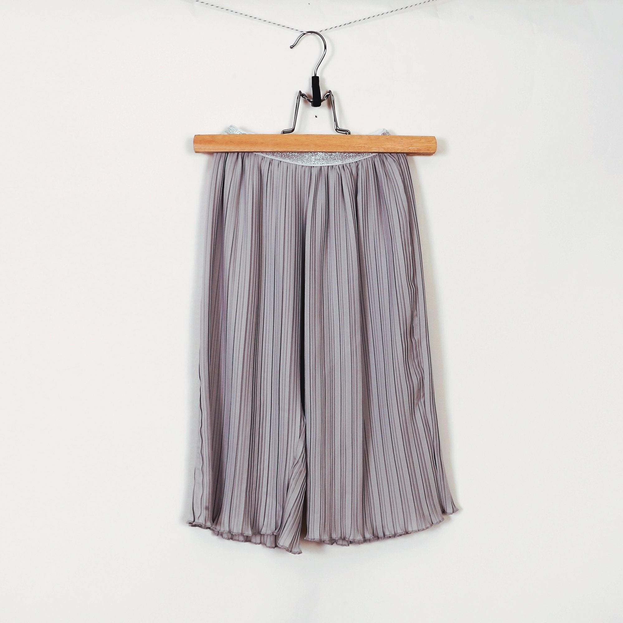 Maeli Rose Pleated Pants