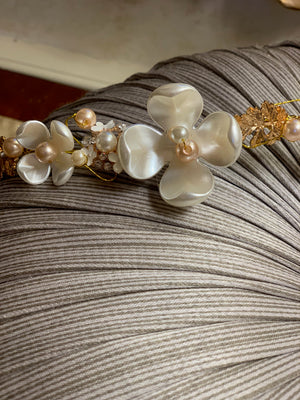 White and Gold Pearl Flower Headband