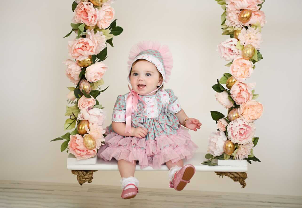 Floral Exclusive Puffball