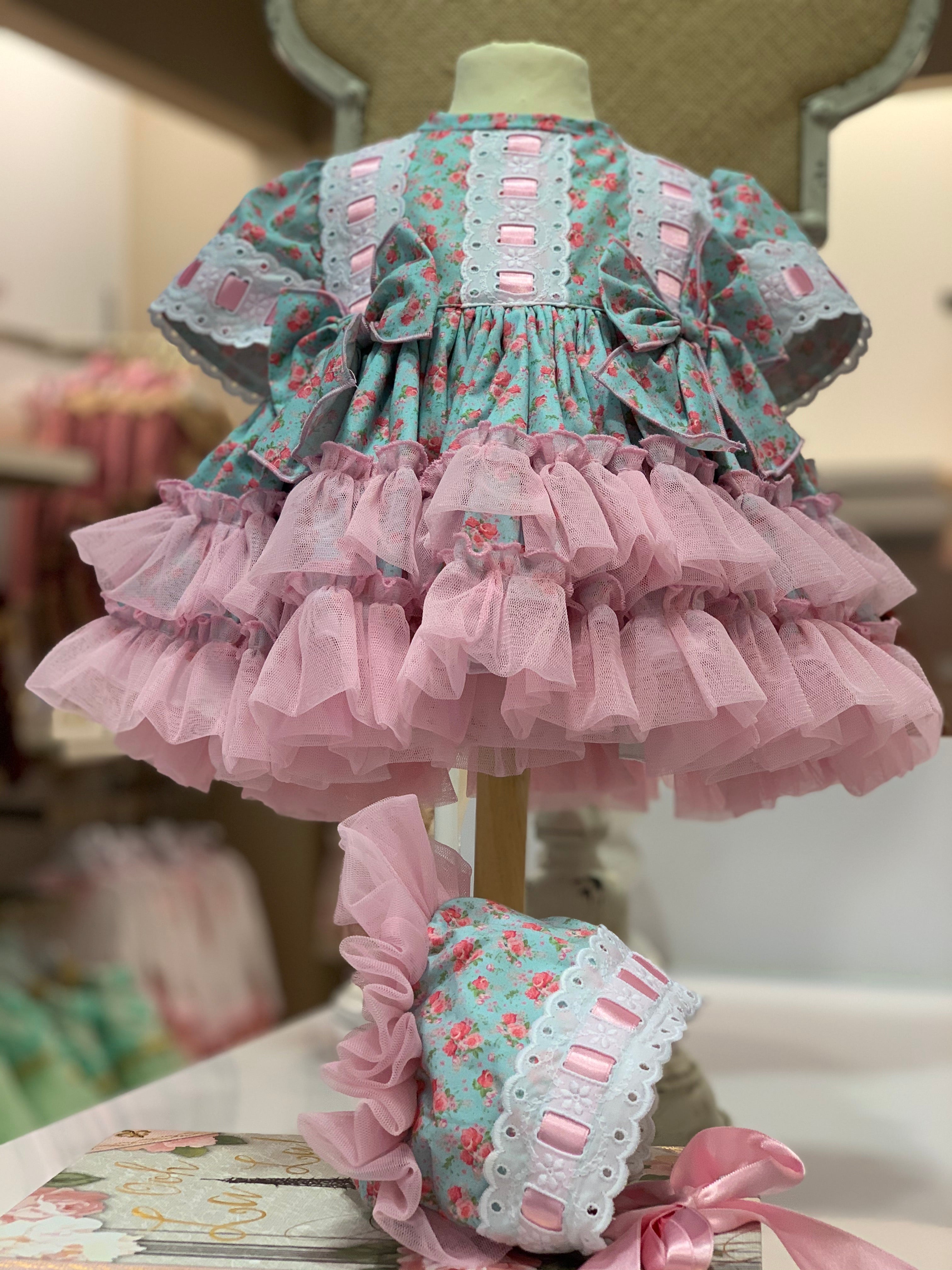 Floral Exclusive Puffball