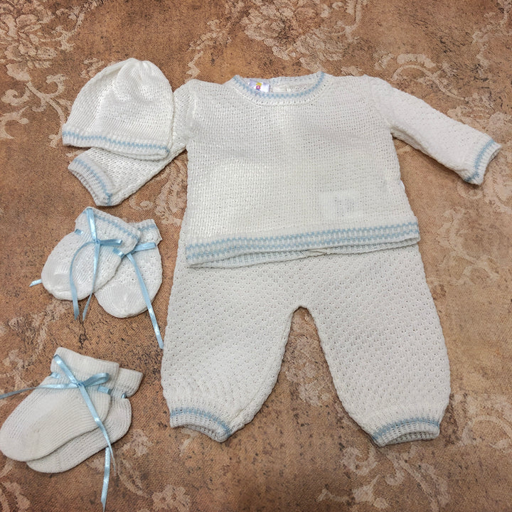 White Knitted Set