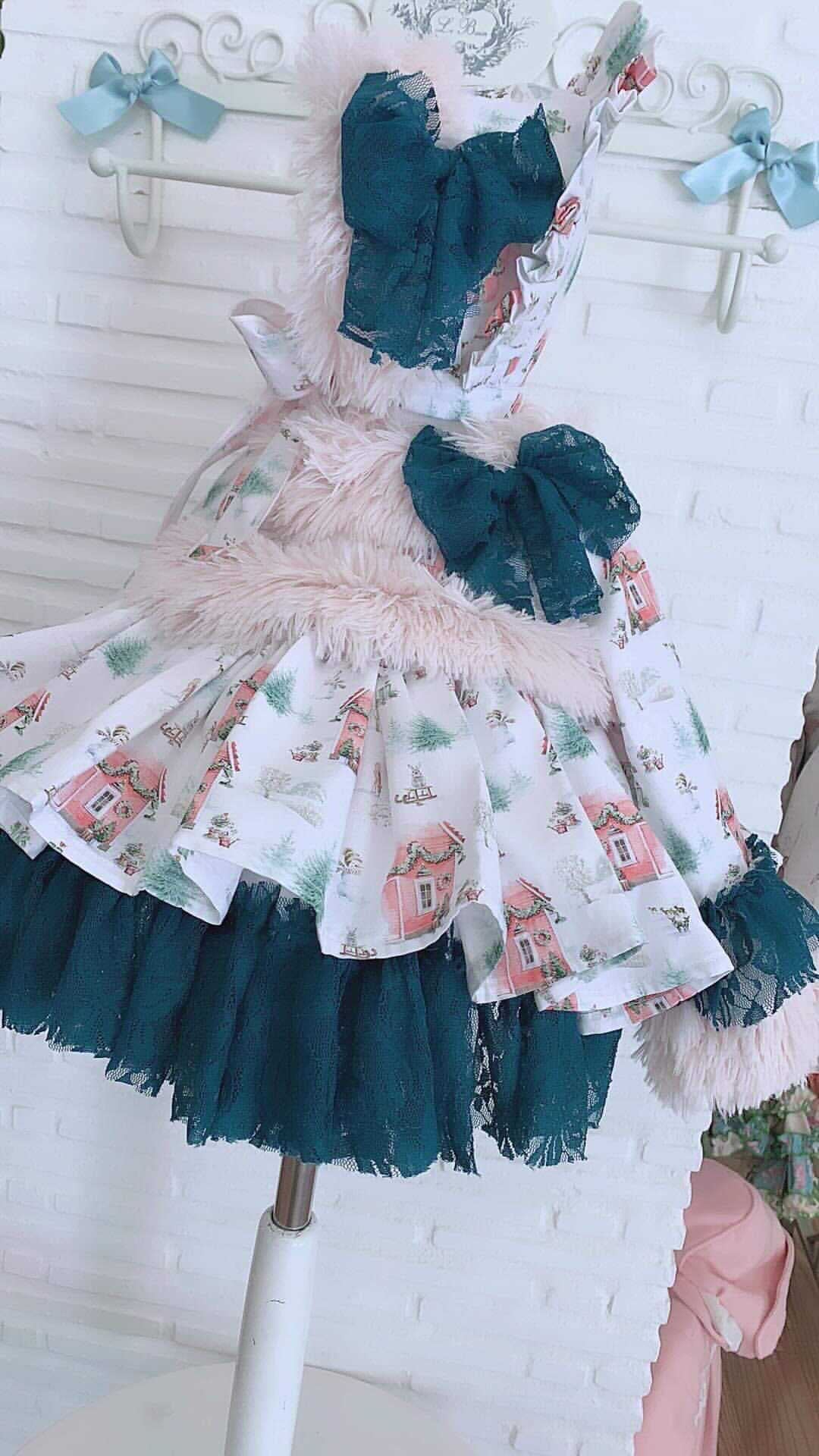 Holiday Emerald Lace Dress