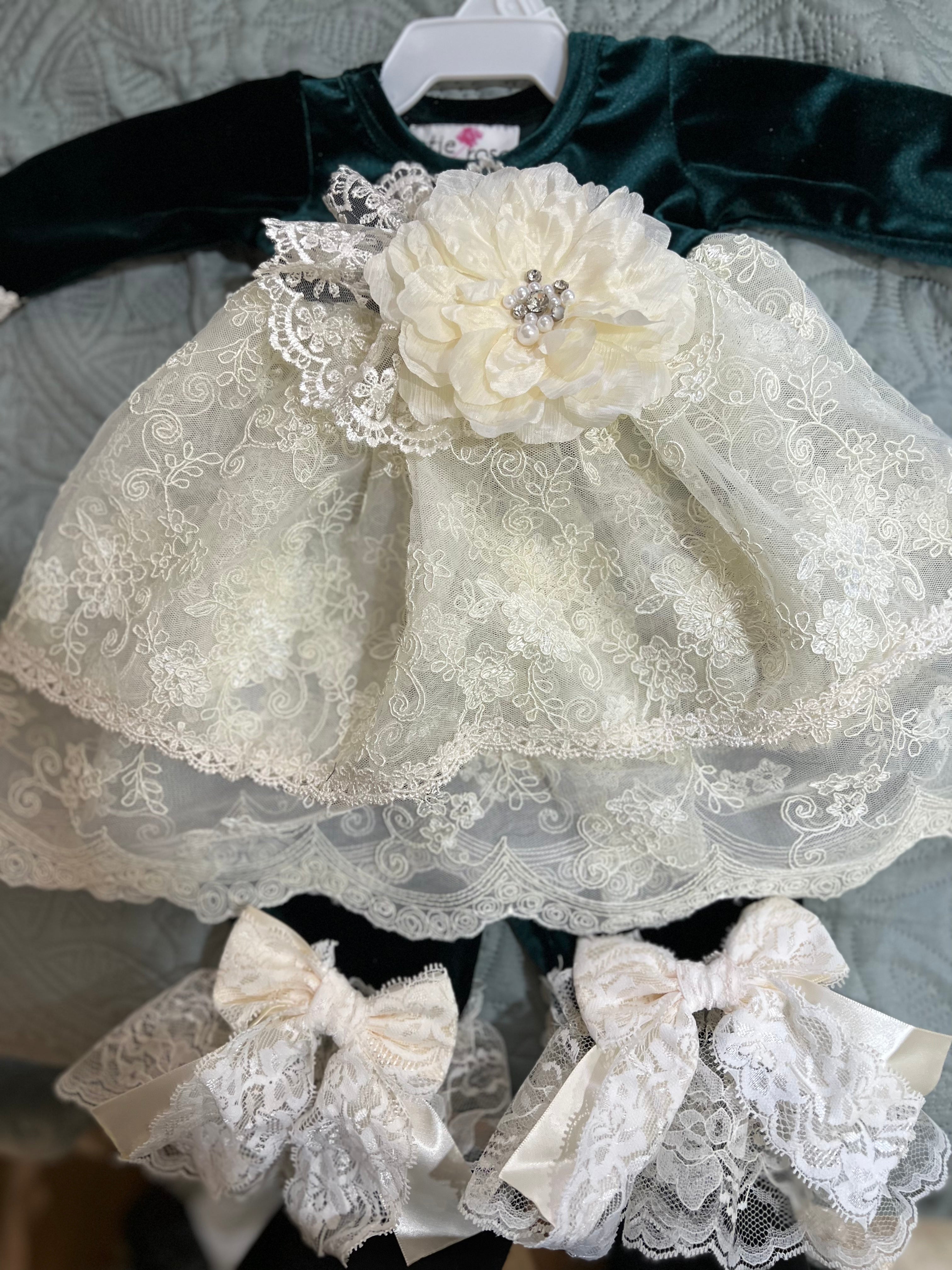 Alicia Velvet Set in Emerald