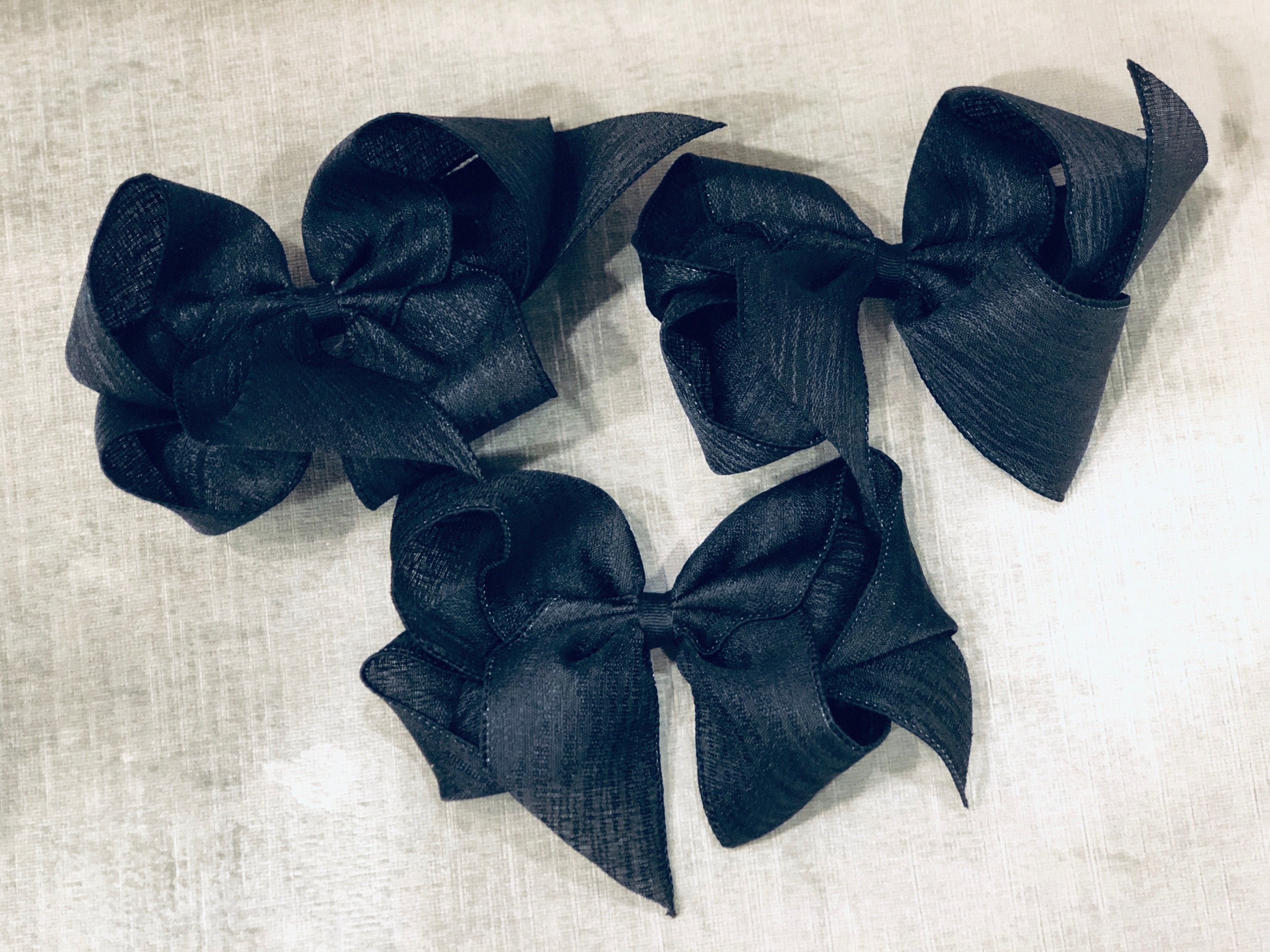 Linen Giant Bow