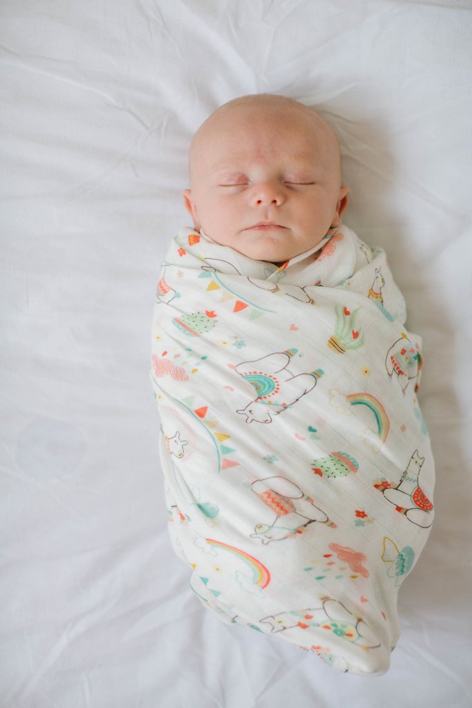 Loulou Lollipop Llama Swaddle